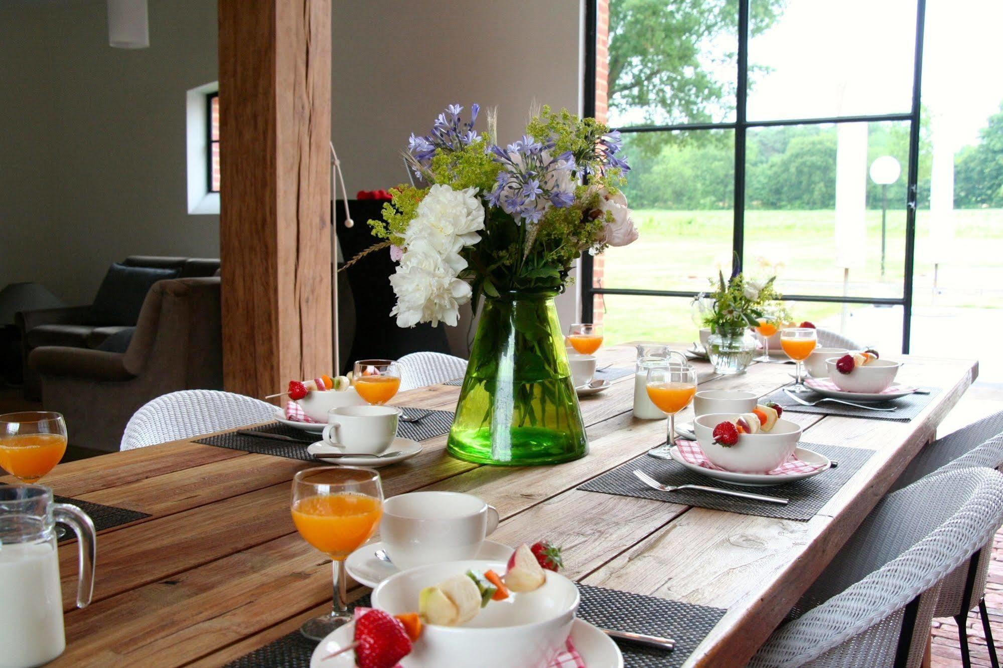 O-lit Bed & Breakfast Paal